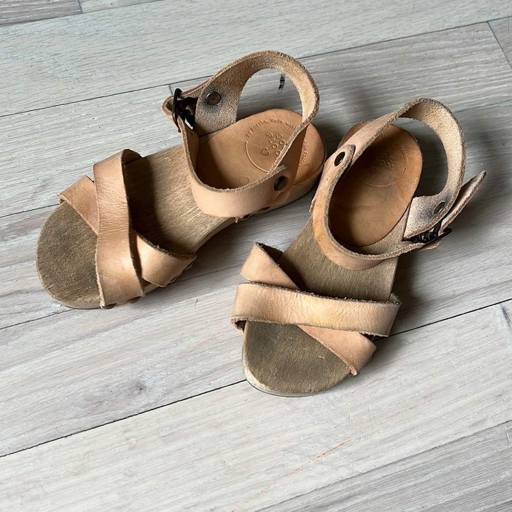 Soor ploom girls sandals / clogs